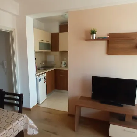 Vesi And Gery Apartman *